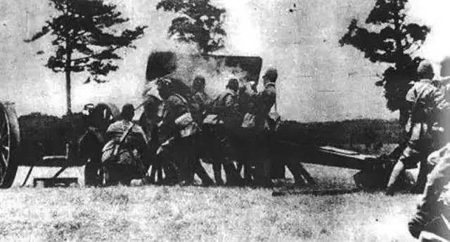 日军炮轰宛平城.jpg
