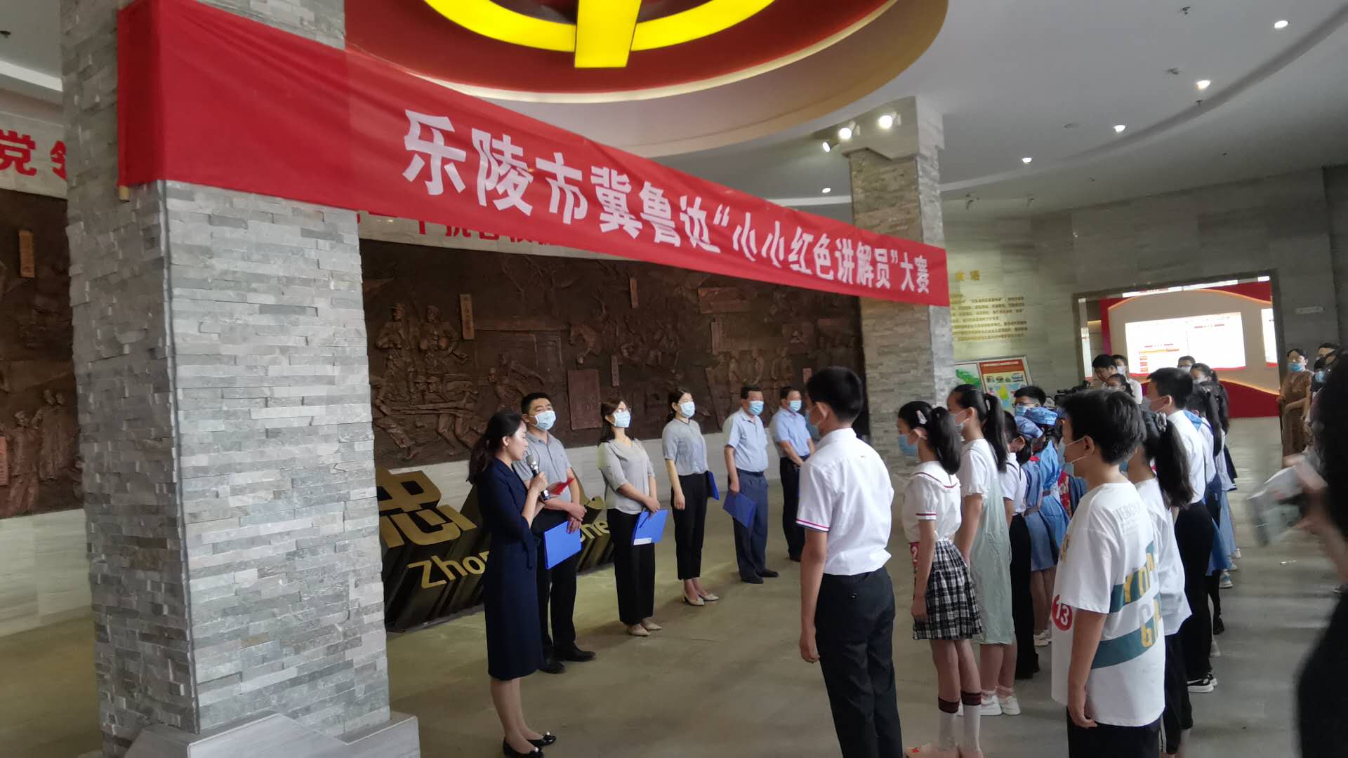 序厅开始.jpg