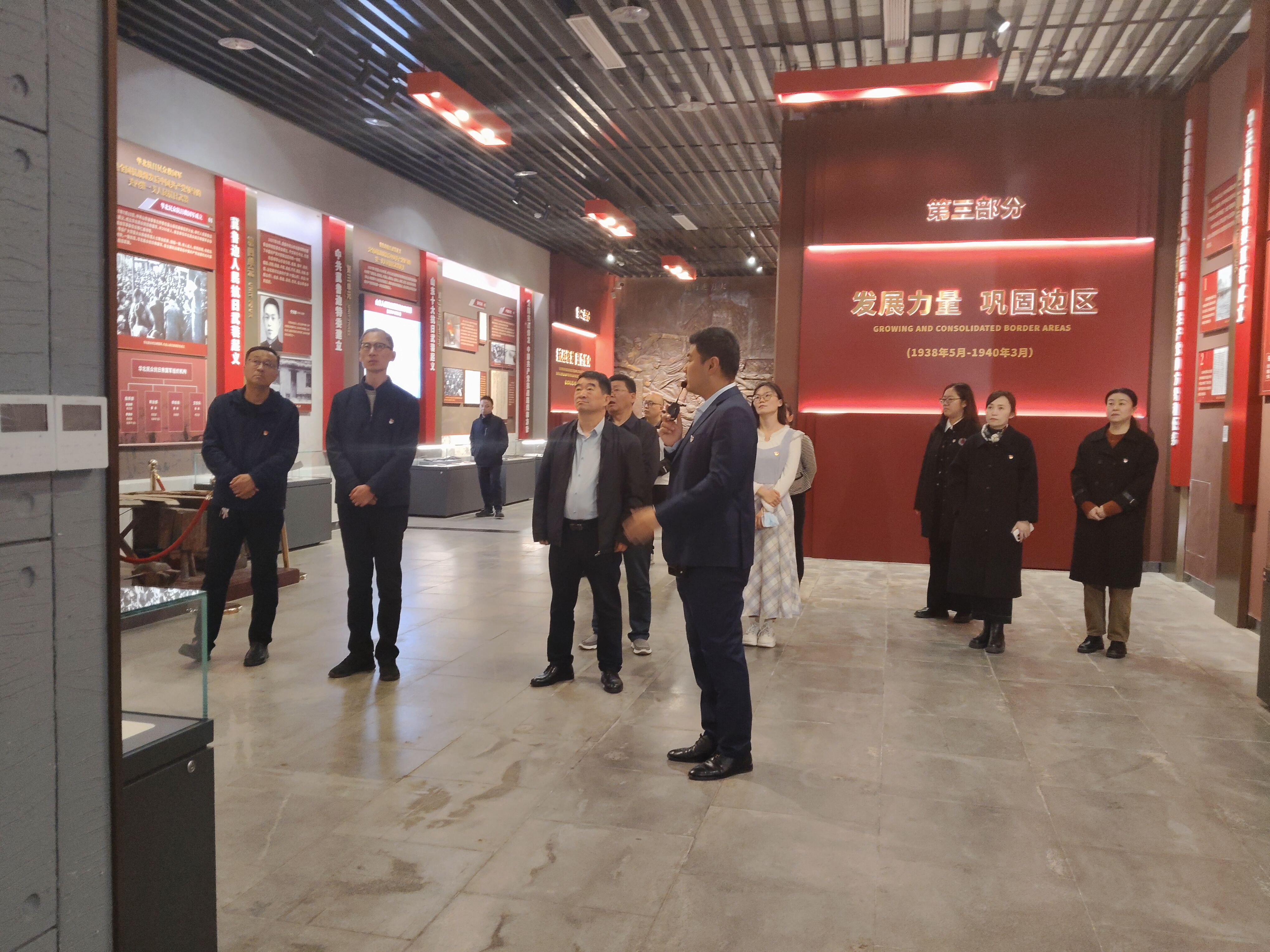 10月30日,德州市社会组织发展中心党支部党建联动主题实践活动走进冀鲁边区革命纪念馆2.jpg 10月30日,德州市社会组织发展中心党支部党建联动主题实践活动走进冀鲁边区革命纪念馆2.jpg